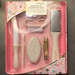 Essential Pedicure Kit 6pc (Nail care tools)